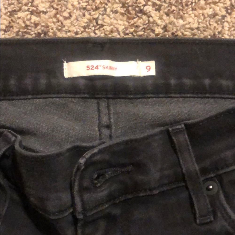 Levi’s - Picture 2 of 4